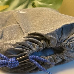 Eva Air business class sleepwear